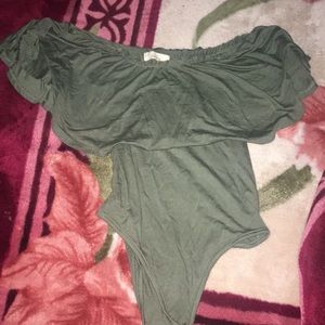 Off the shoulders ruffle bodysuit